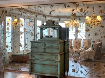 شیشه دکوراتیو